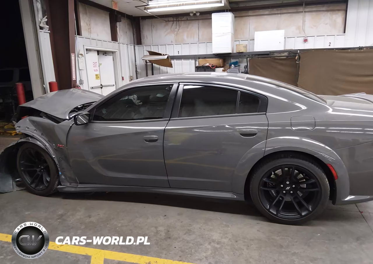 2023 Dodge Charger Scat Pack Widebody VIN:2C3CDXGJ7PH673418 - 15