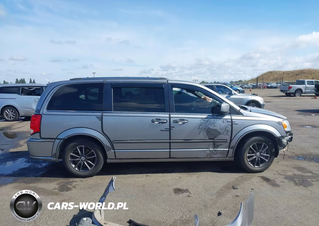 2017 Dodge Grand Caravan Sxt VIN:2C4RDGCG3HR818062 - 14