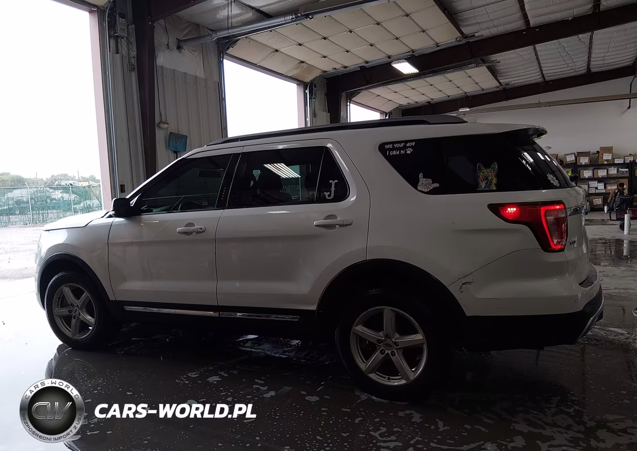 2017 Ford Explorer Xlt VIN:1FM5K8D81HGC47265 - 14
