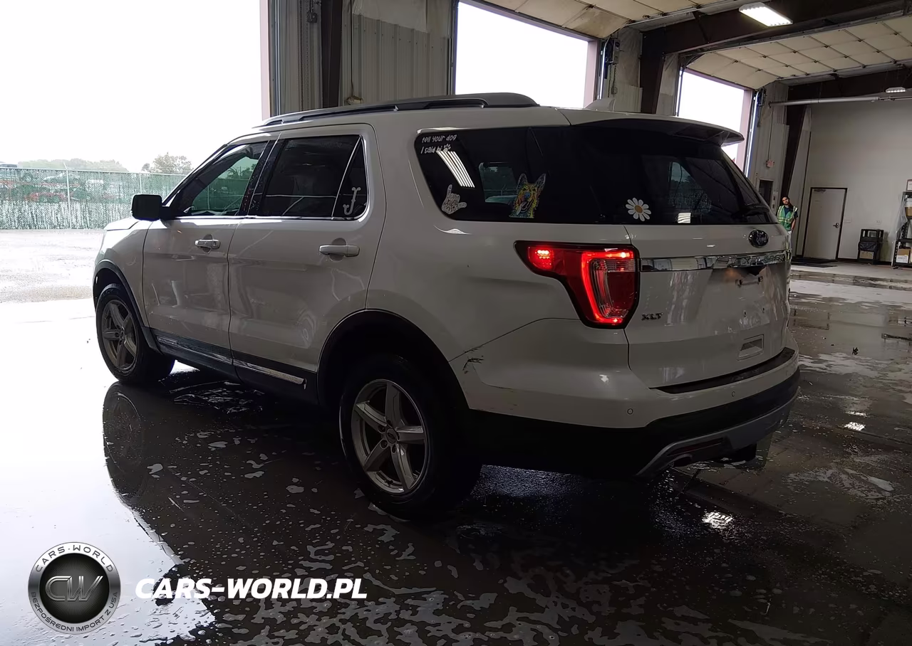 2017 Ford Explorer Xlt VIN:1FM5K8D81HGC47265 - 3