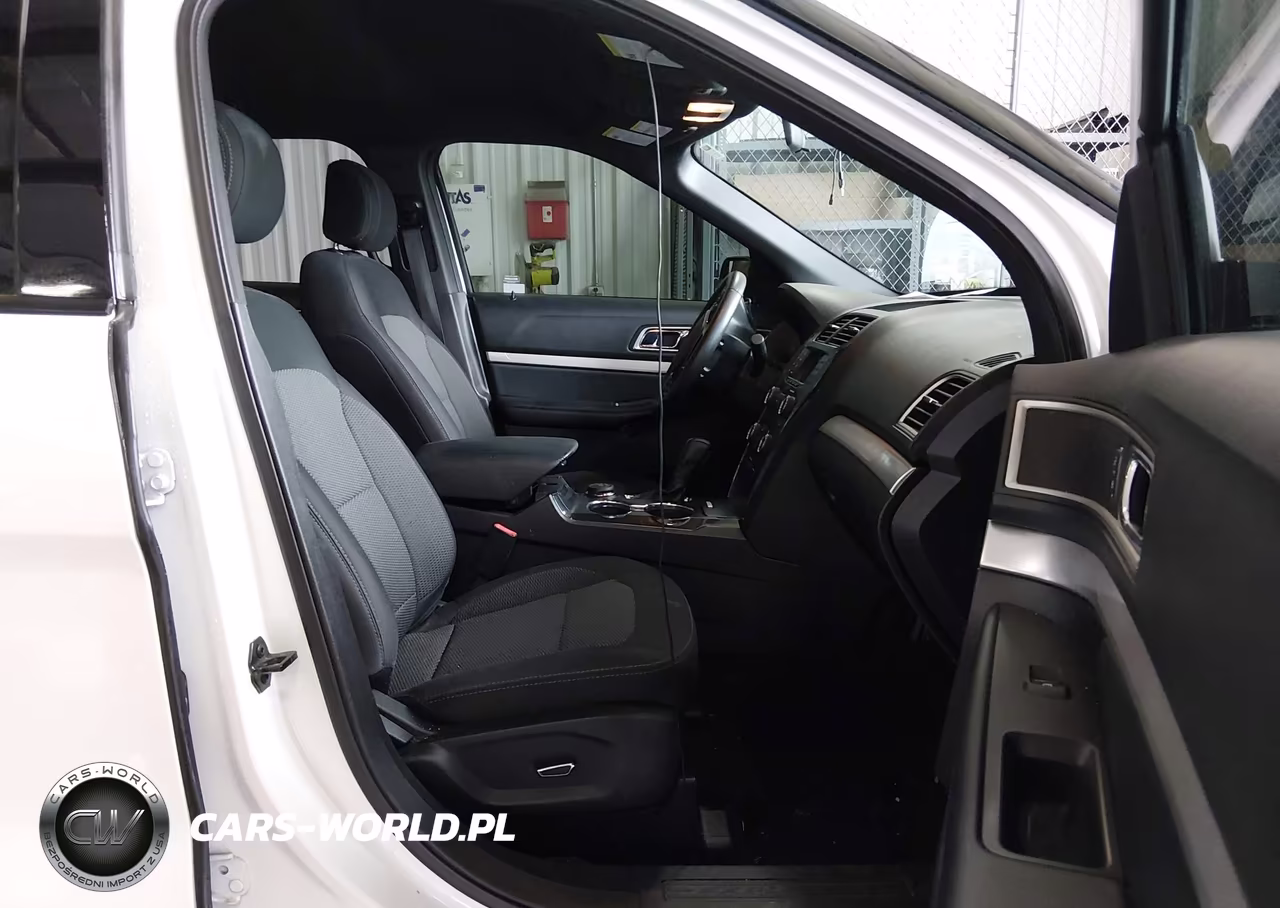 2017 Ford Explorer Xlt VIN:1FM5K8D81HGC47265 - 5