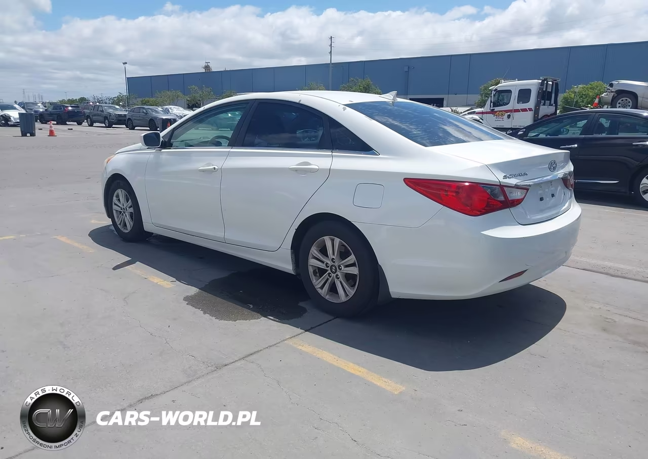 2012 Hyundai Sonata Gls VIN:5NPEB4AC3CH385240 - 3