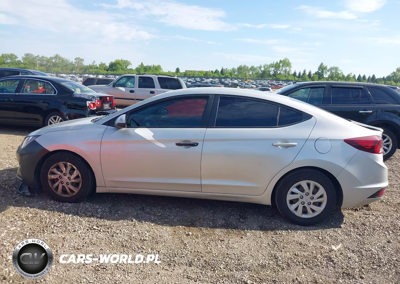 2019 Hyundai Elantra Se VIN:5NPD74LF0KH447499 - 14