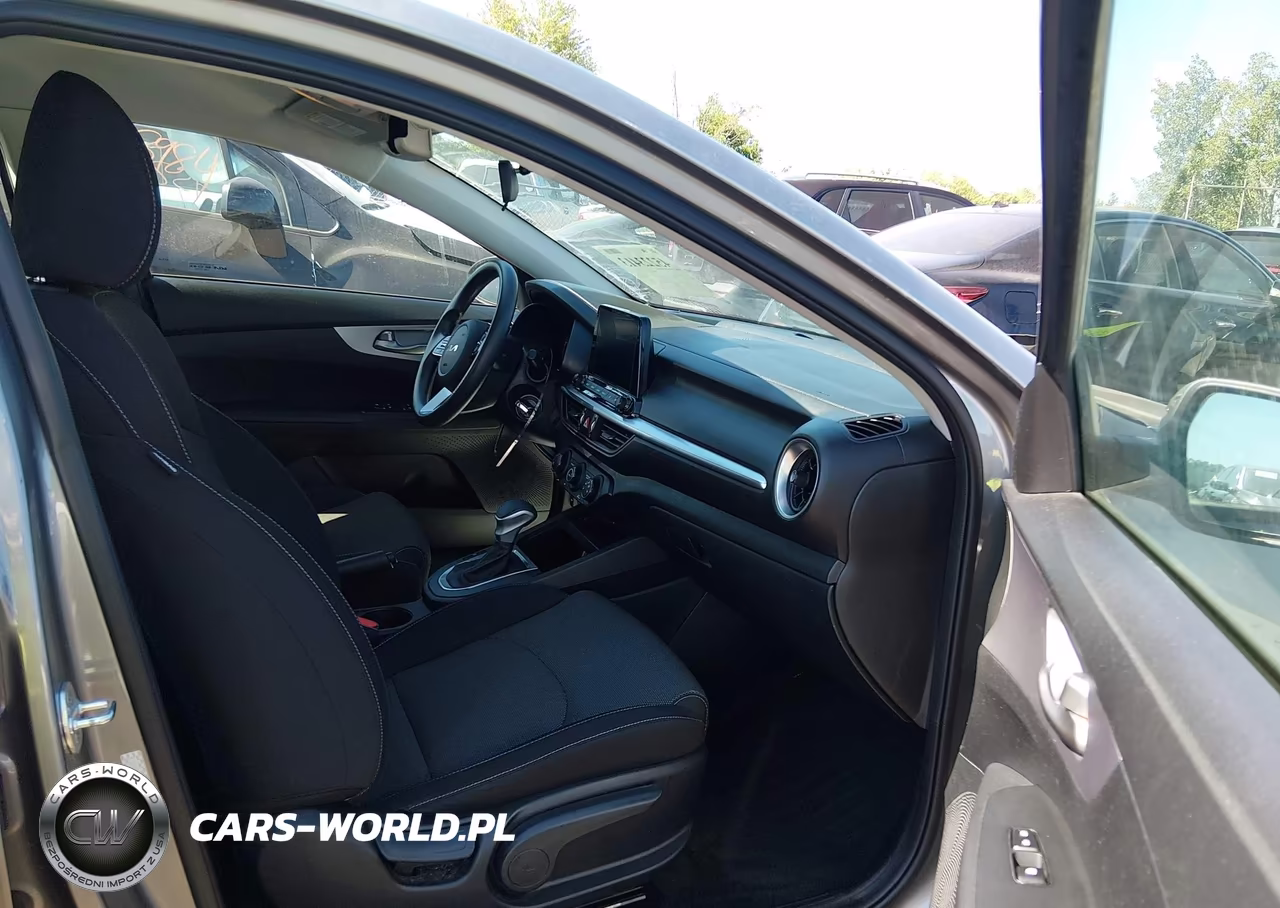 2022 Kia Forte Lxs VIN:3KPF24AD1NE454642 - 5