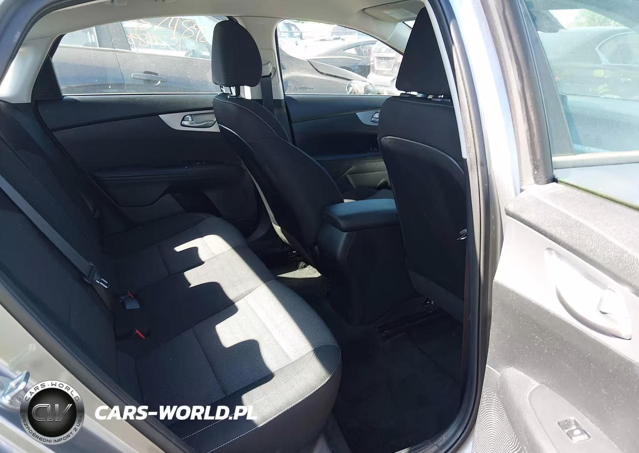 2022 Kia Forte Lxs VIN:3KPF24AD1NE454642 - 8