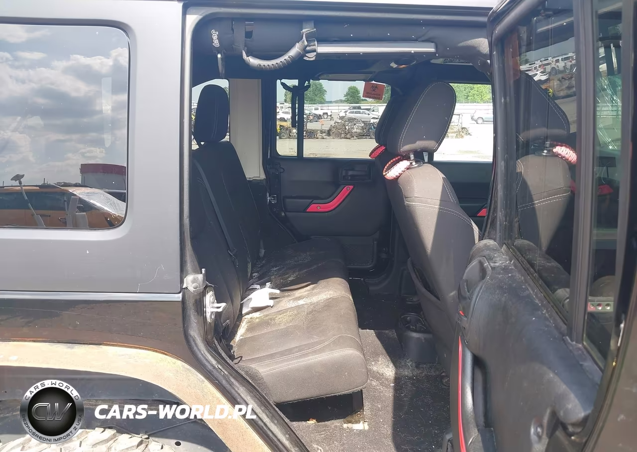 2017 Jeep Wrangler Unlimited Rubicon 4X4 VIN:1C4BJWFGXHL731851 - 8