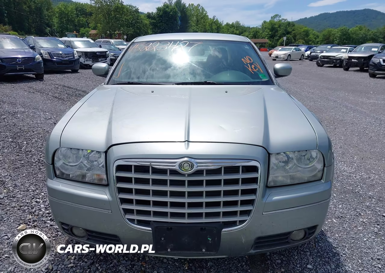 2005 Chrysler 300 Touring VIN:2C3AA53G35H131034 - 13