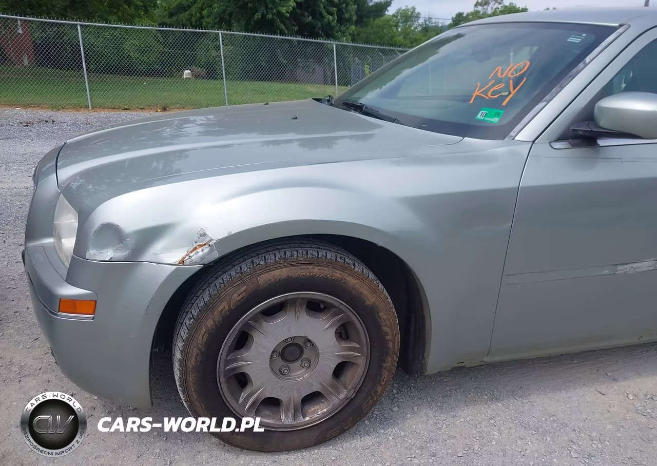 2005 Chrysler 300 Touring VIN:2C3AA53G35H131034 - 18