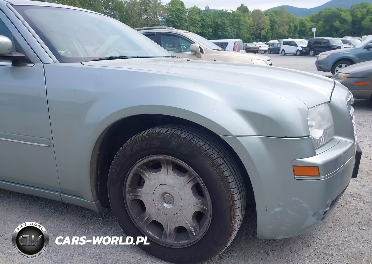 2005 Chrysler 300 Touring VIN:2C3AA53G35H131034 - 22