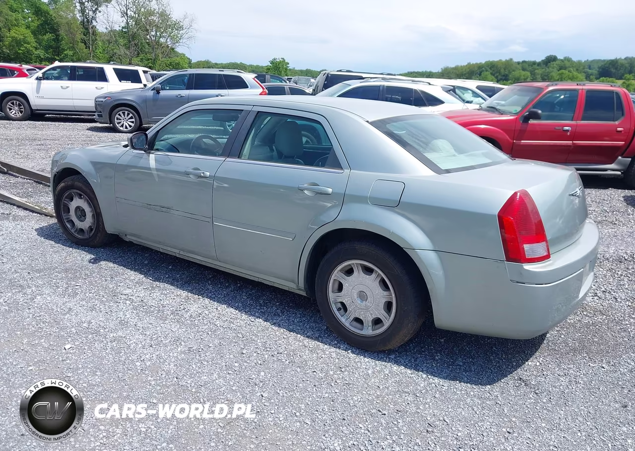 2005 Chrysler 300 Touring VIN:2C3AA53G35H131034 - 3