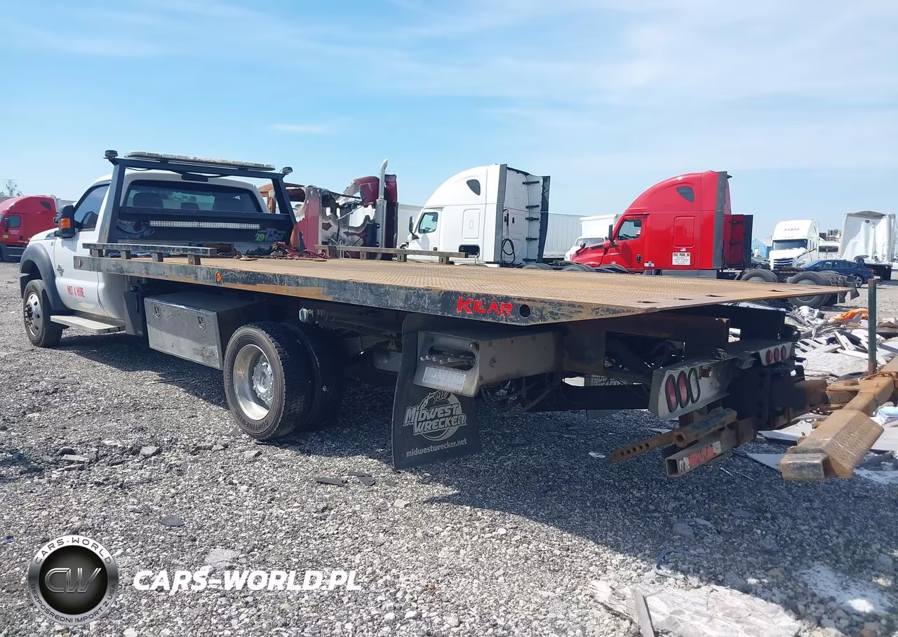2016 Ford F-550 Chassis Xlt VIN:1FDUF5HT7GEB25601 - 3