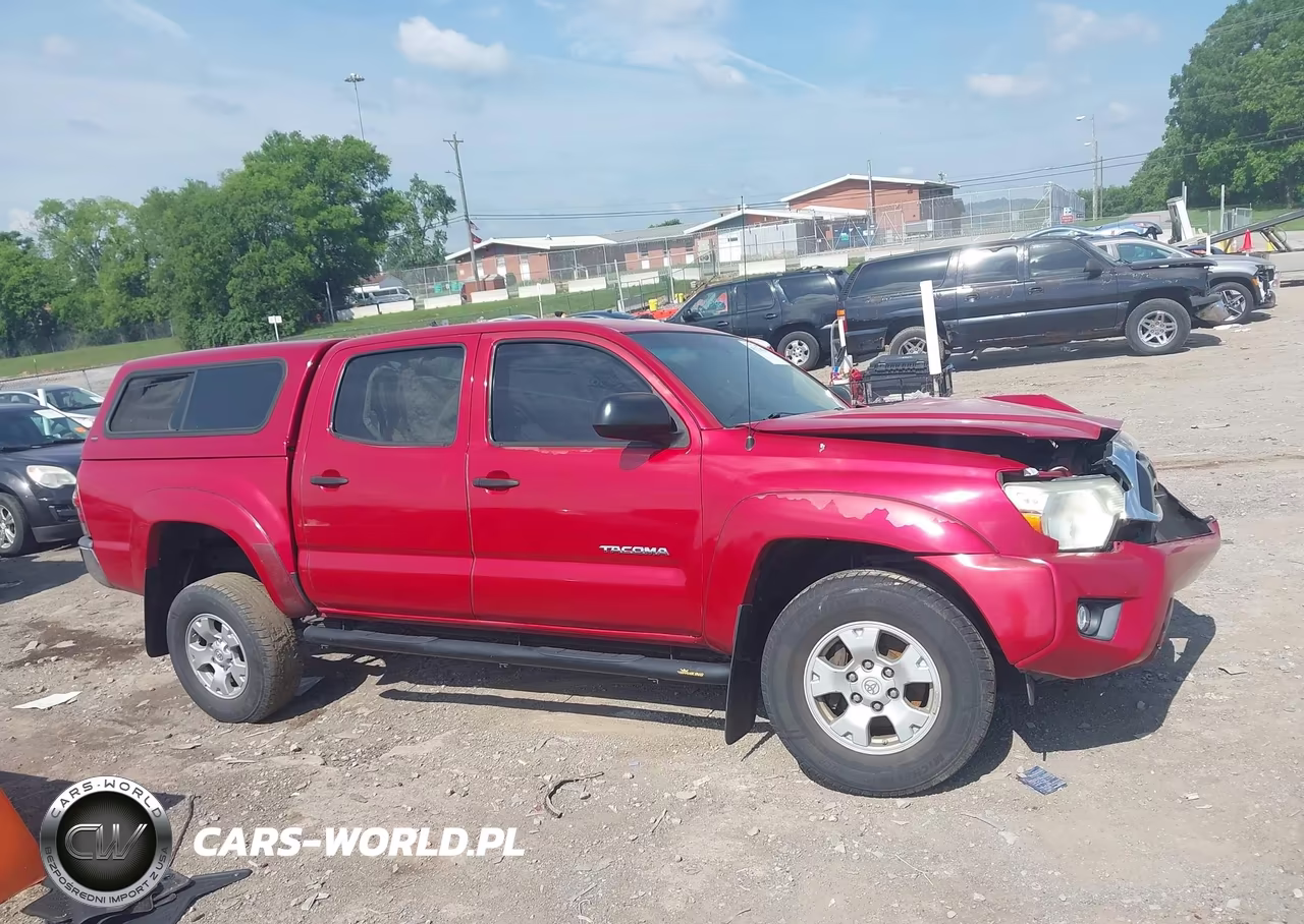 2015 Toyota Tacoma Prerunner V6 VIN:5TFJU4GN4FX076516 - 13
