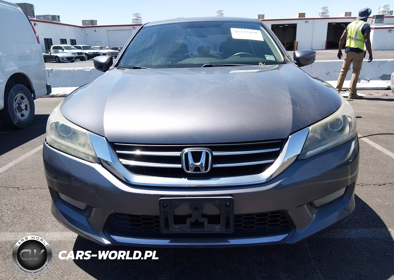 2015 Honda Accord Sport VIN:1HGCR2F51FA109072 - 13