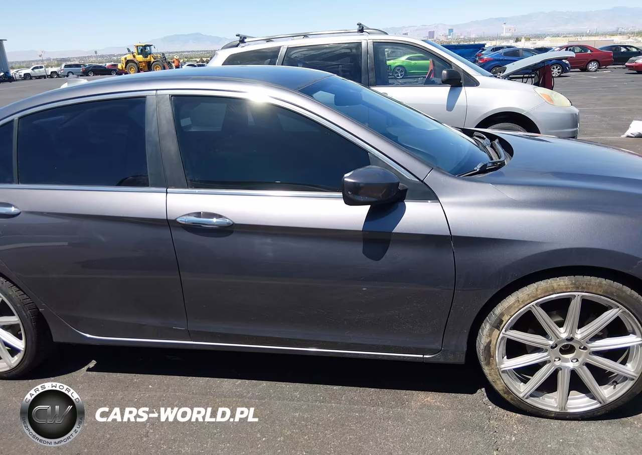 2015 Honda Accord Sport VIN:1HGCR2F51FA109072 - 14