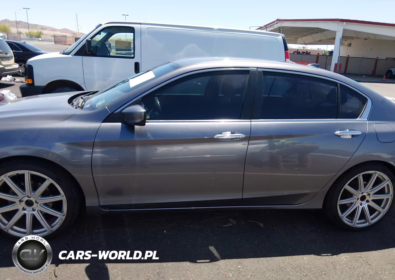2015 Honda Accord Sport VIN:1HGCR2F51FA109072 - 15