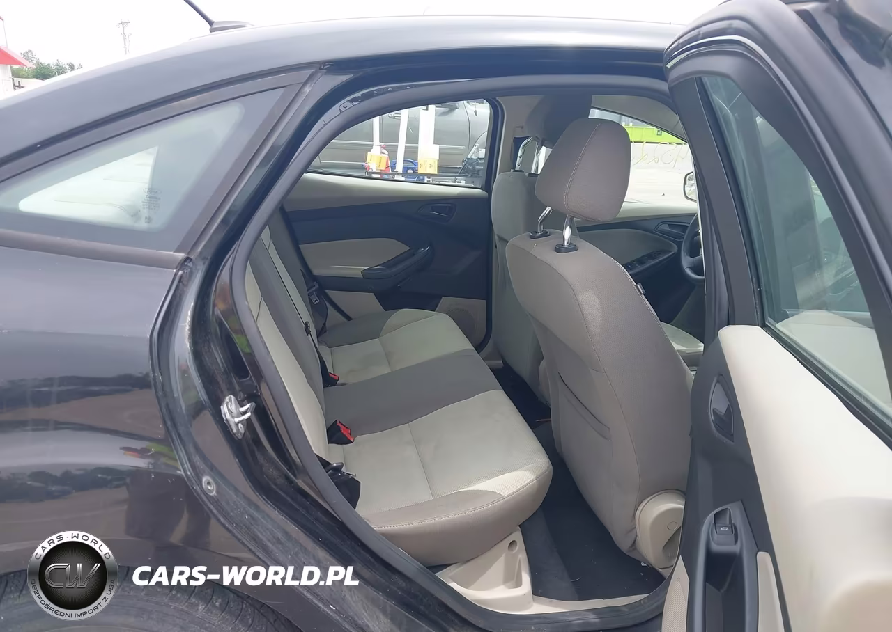 2012 Ford Focus Se VIN:1FAHP3F21CL336015 - 8