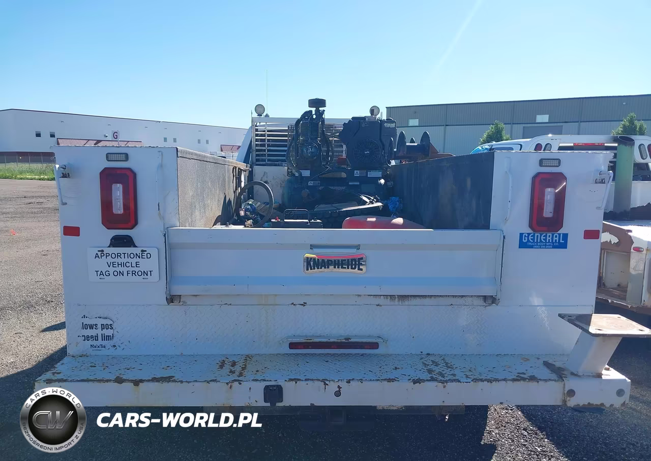 2018 Ford F-450 Chassis Xl VIN:1FDUF4HT2JEC94796 - 16