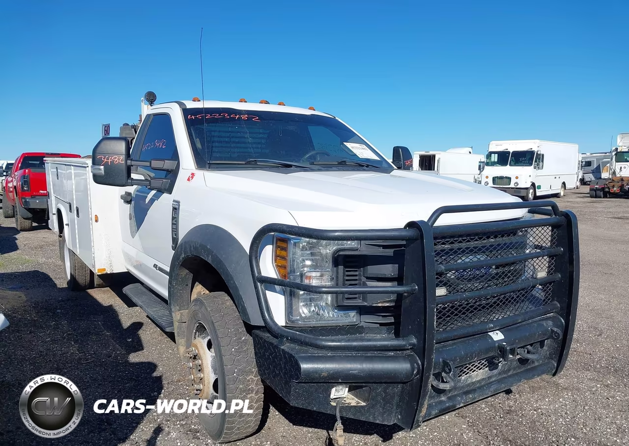 2018 Ford F-450 Chassis Xl VIN:1FDUF4HT2JEC94796 - 6