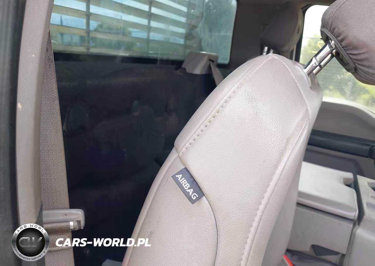 2018 Ford F-450 Chassis Xl VIN:1FDUF4HT2JEC94796 - 8