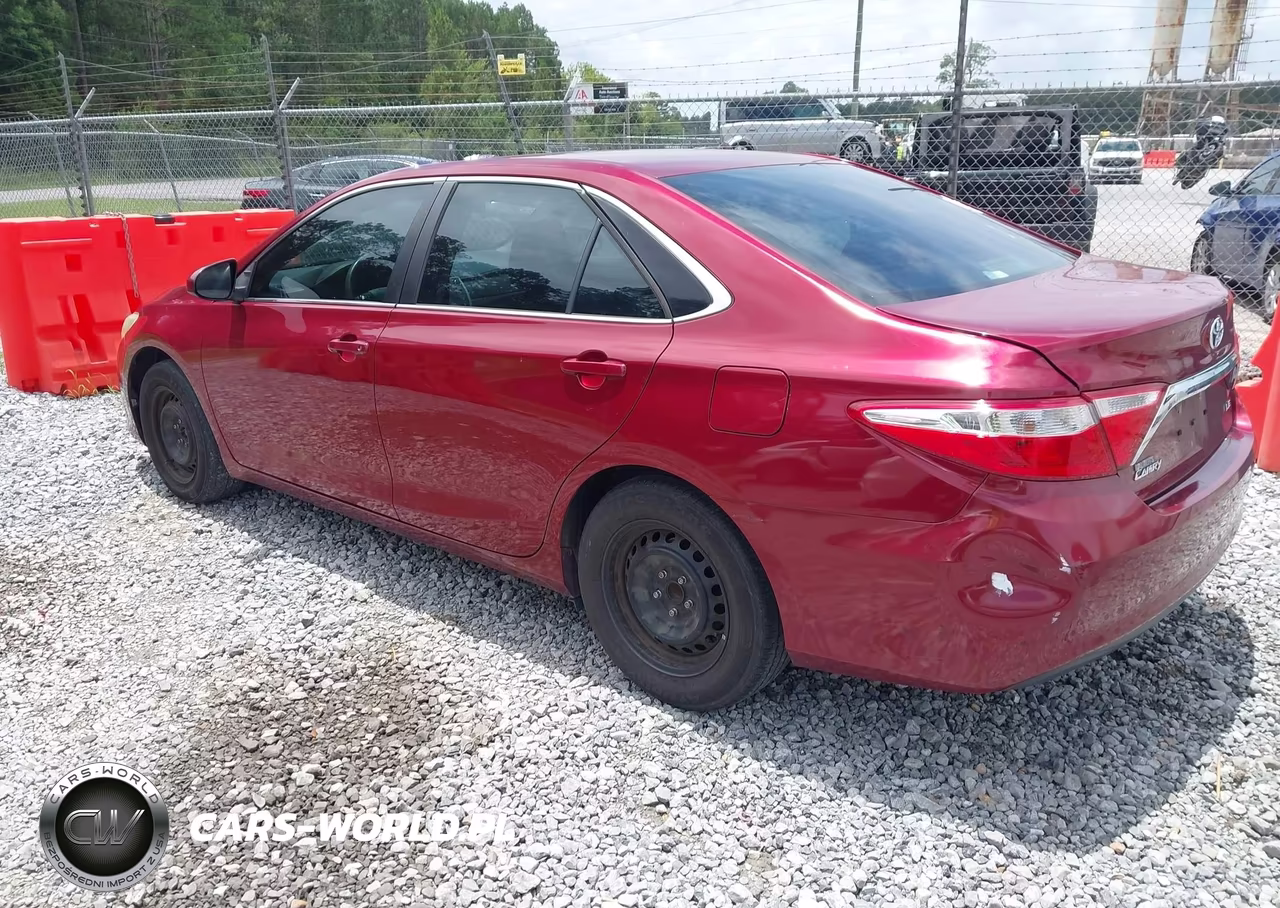 2017 Toyota Camry Le VIN:4T1BF1FK1HU643494 - 3