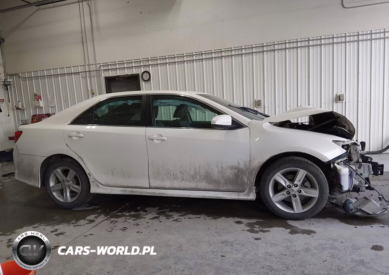 2014 Toyota Camry Se VIN:4T1BF1FK4EU402606 - 14