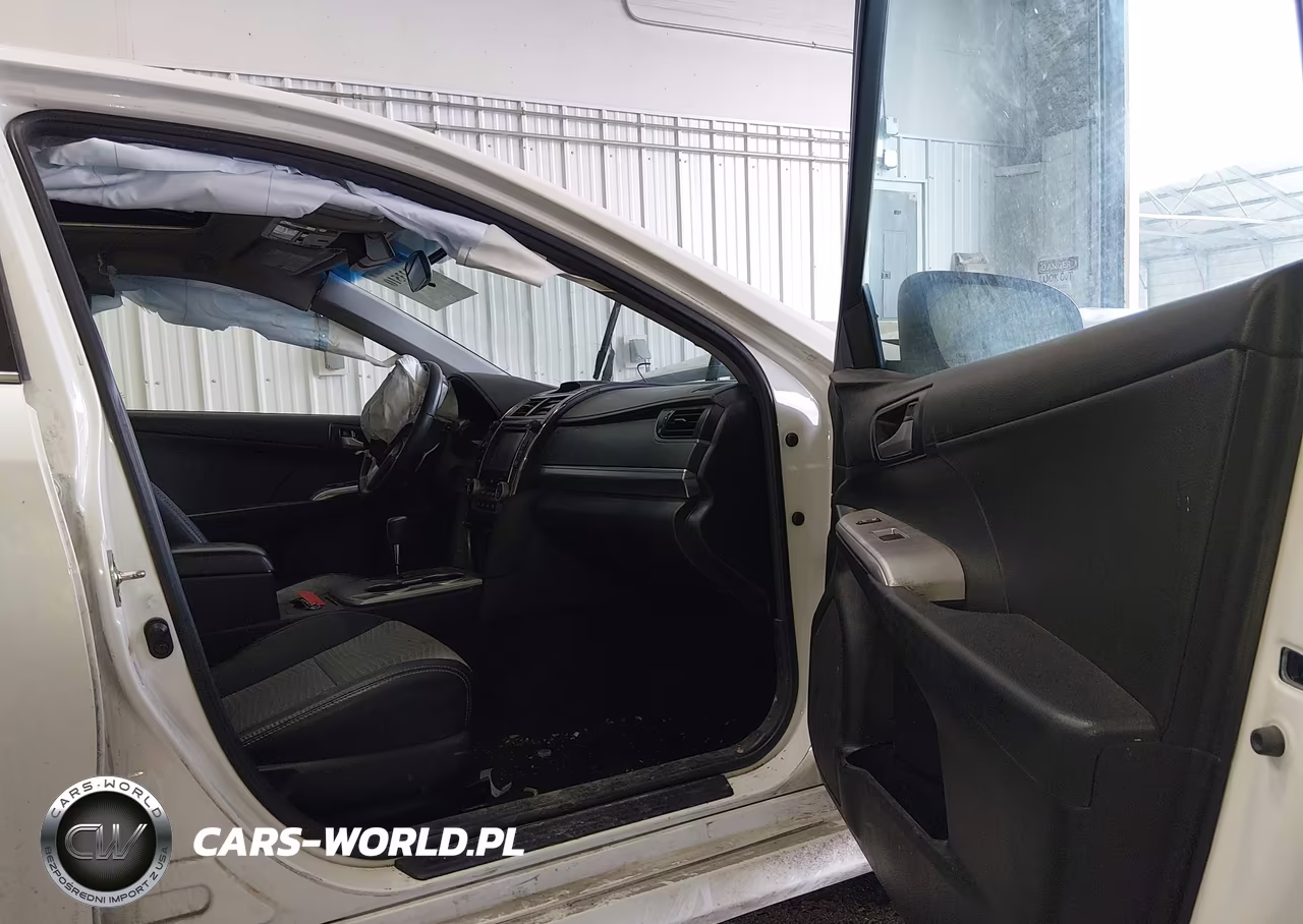 2014 Toyota Camry Se VIN:4T1BF1FK4EU402606 - 5