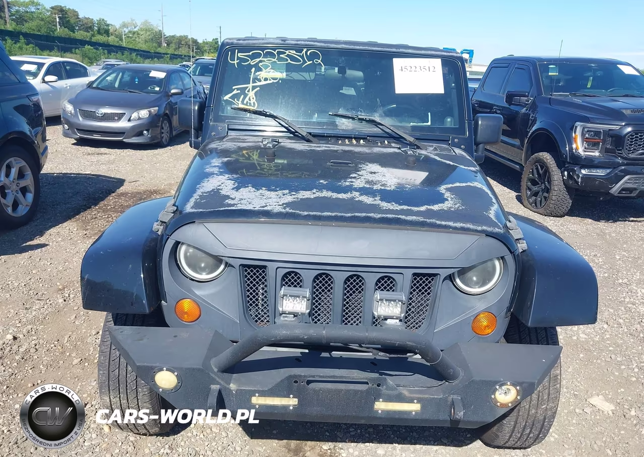 2007 Jeep Wrangler Unlimited Sahara VIN:1J8GA59197L163364 - 12