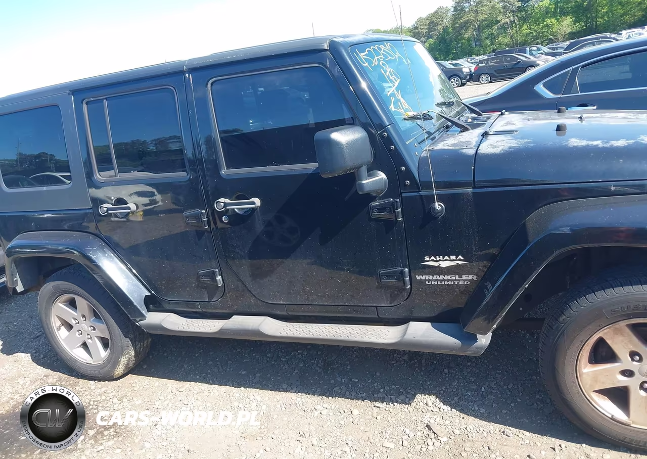 2007 Jeep Wrangler Unlimited Sahara VIN:1J8GA59197L163364 - 13