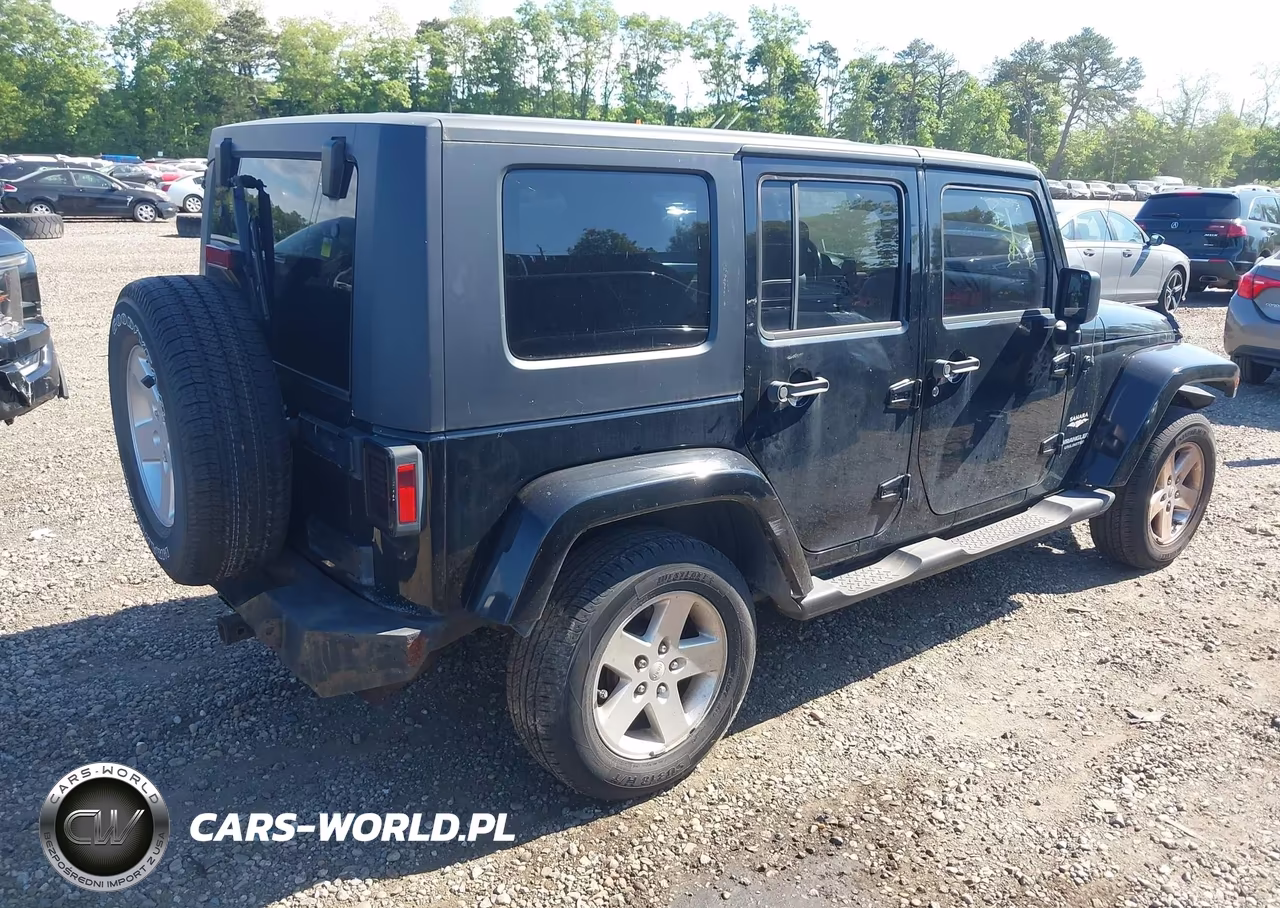 2007 Jeep Wrangler Unlimited Sahara VIN:1J8GA59197L163364 - 4