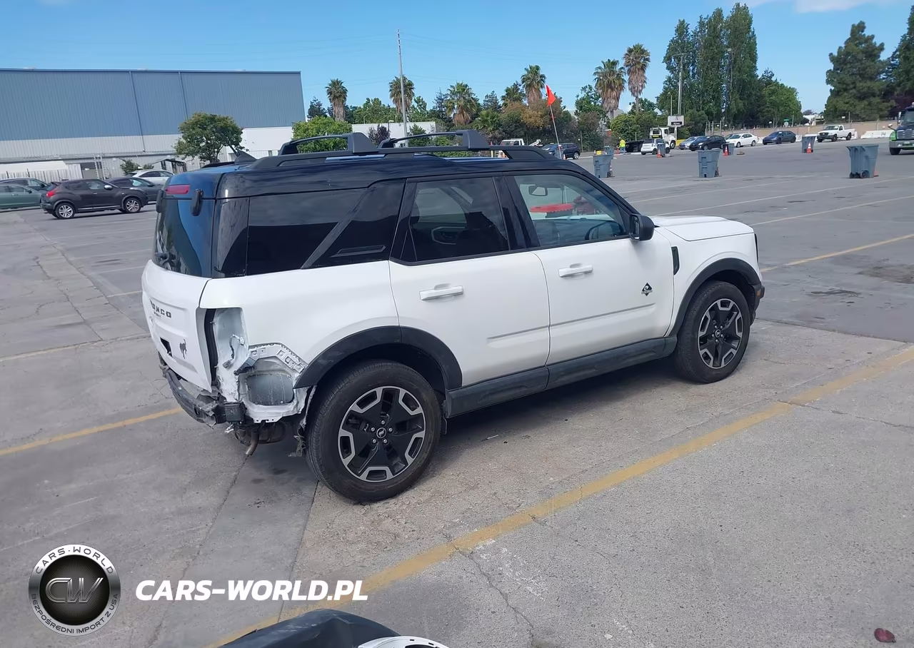 2021 Ford Bronco Sport Outer Banks VIN:3FMCR9C69MRB21389 - 4