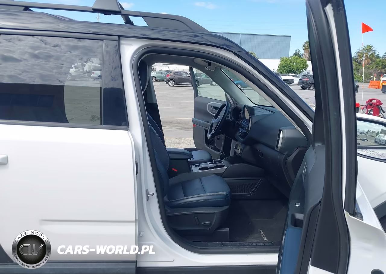 2021 Ford Bronco Sport Outer Banks VIN:3FMCR9C69MRB21389 - 5