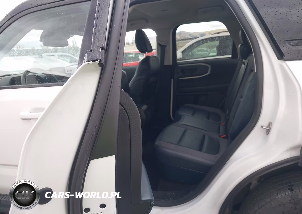 2021 Ford Bronco Sport Outer Banks VIN:3FMCR9C69MRB21389 - 8