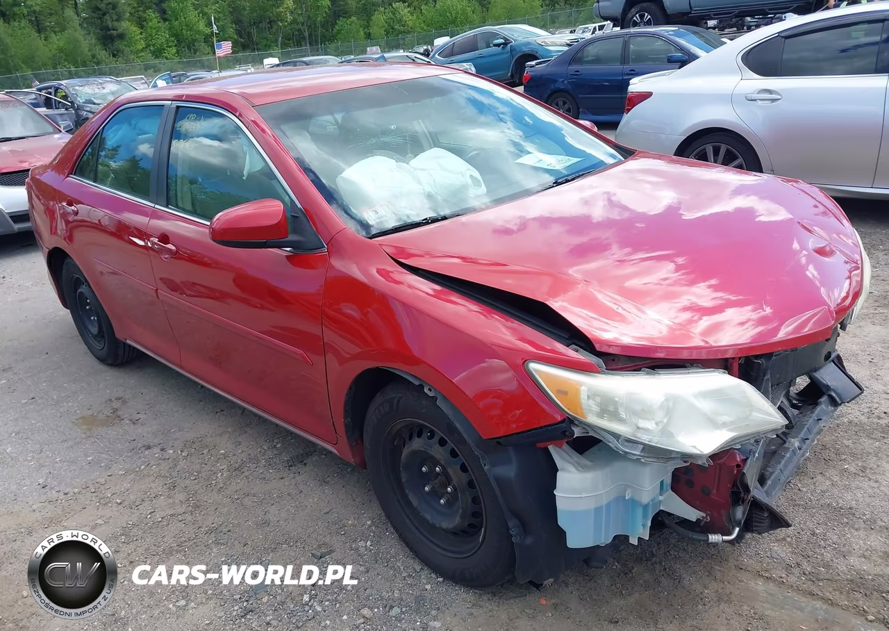 2012 Toyota Camry Le – zdjęcie 1 z 17