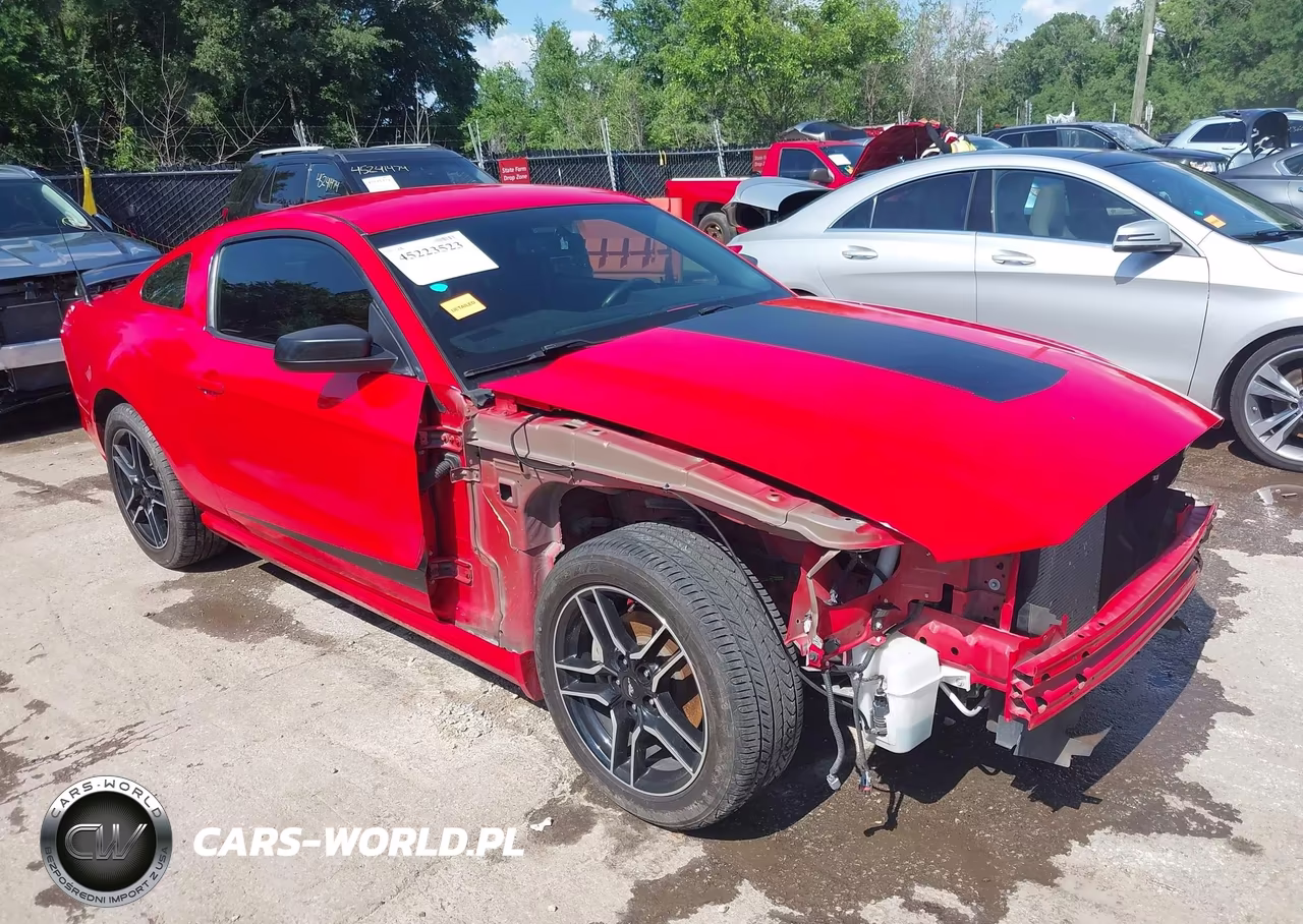 2014 Ford Mustang V6