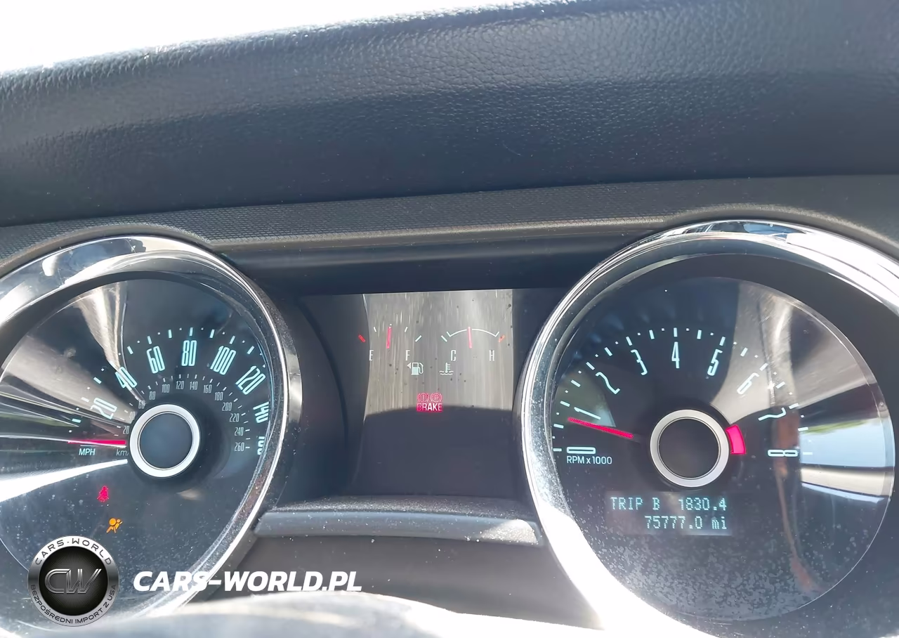 2014 Ford Mustang V6 VIN:1ZVBP8AMXE5328957 - 7