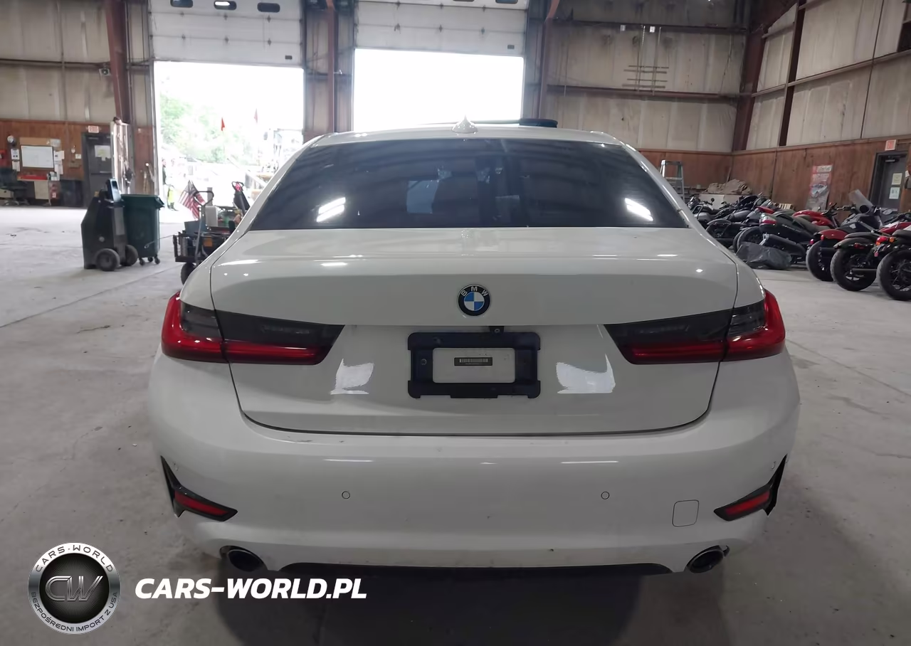 2020 BMW 330I xDrive VIN:3MW5R7J09L8B20731 - 15