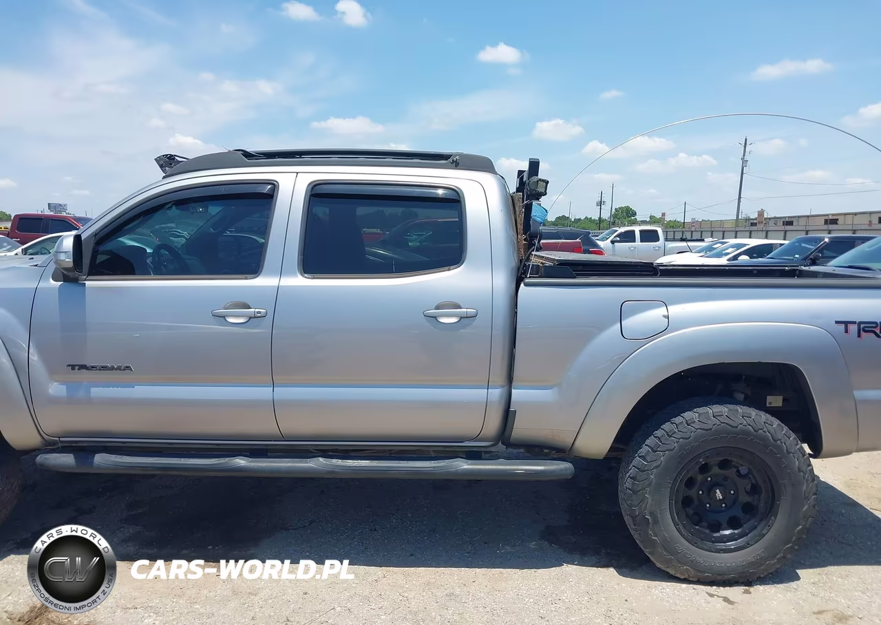 2015 Toyota Tacoma Base V6 VIN:3TMMU4FN3FM080108 - 14