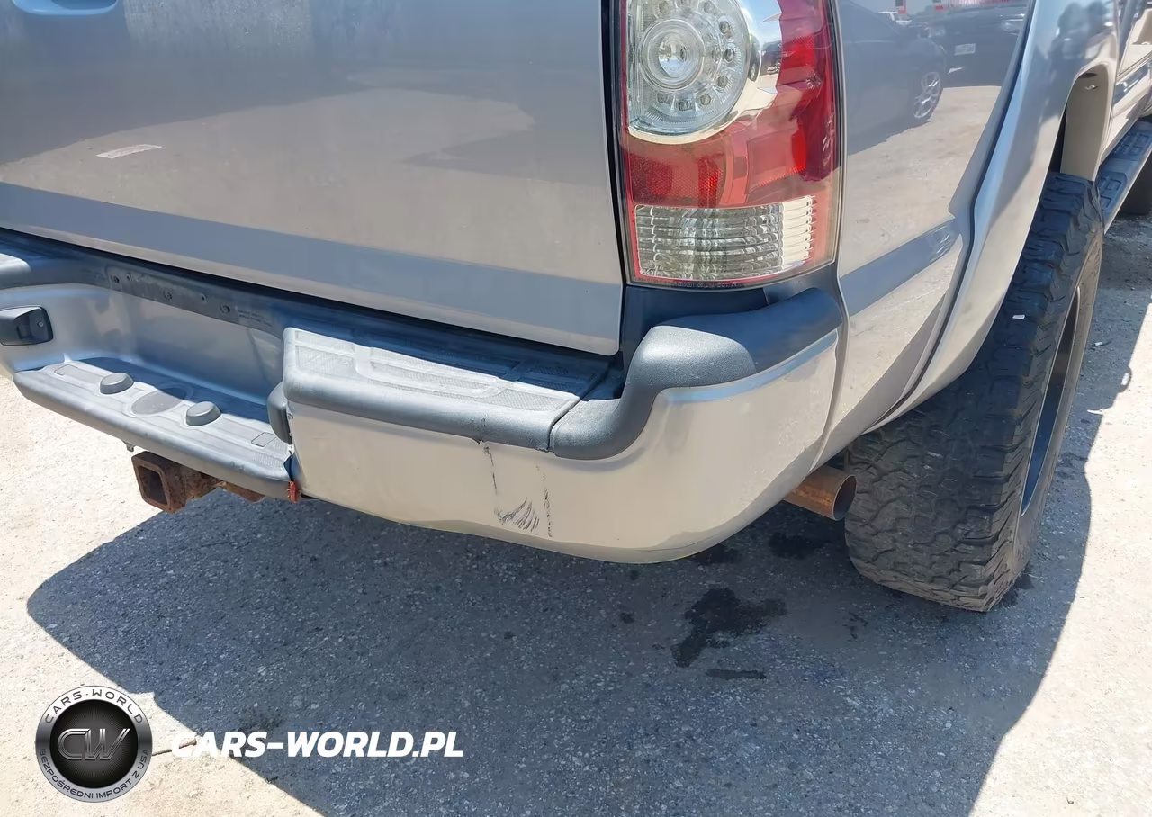 2015 Toyota Tacoma Base V6 VIN:3TMMU4FN3FM080108 - 17
