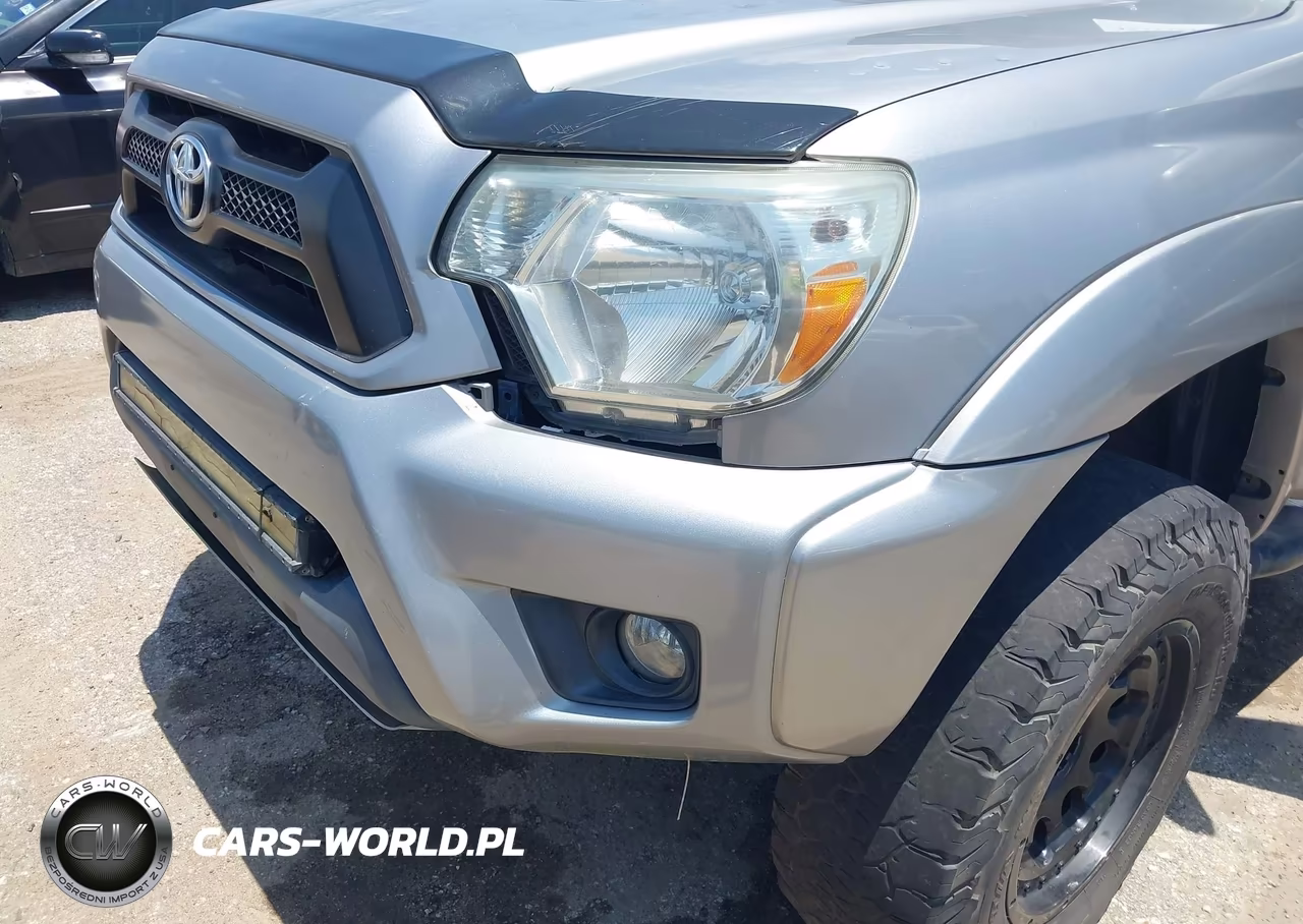 2015 Toyota Tacoma Base V6 VIN:3TMMU4FN3FM080108 - 6