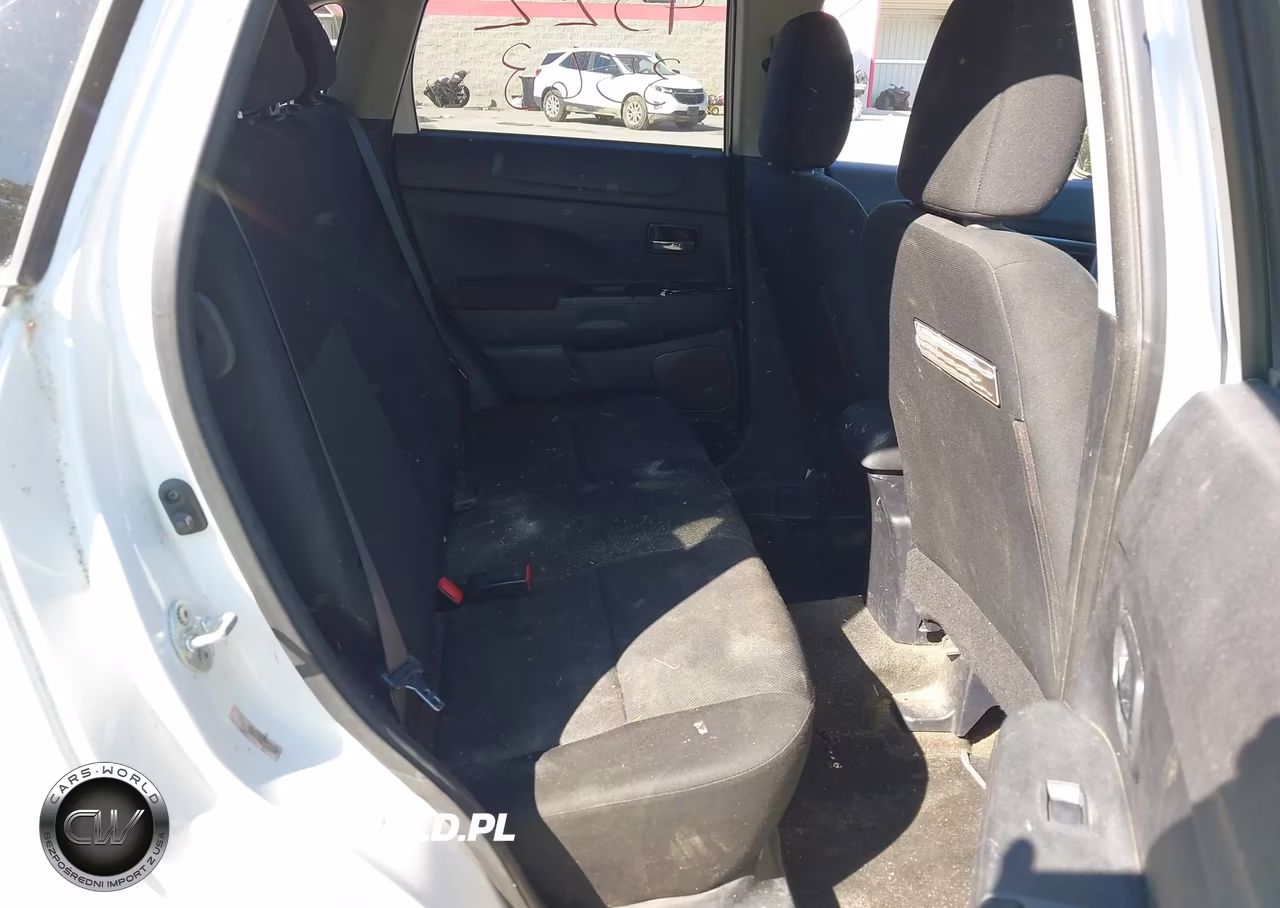 2011 Mitsubishi Outlander Sport Es VIN:JA4AP3AUXBZ014869 - 8