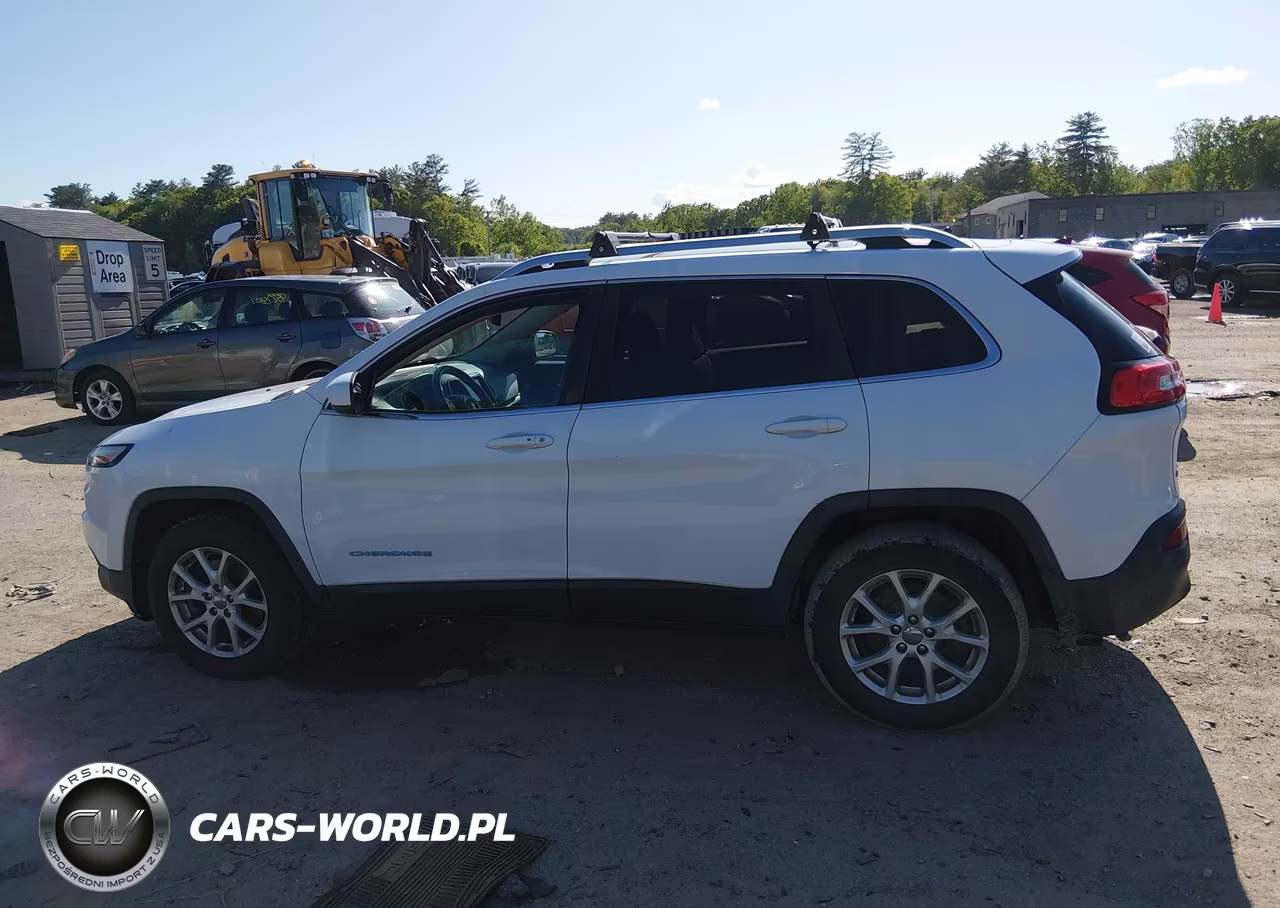 2014 Jeep Cherokee Latitude VIN:1C4PJMCS4EW184265 - 15