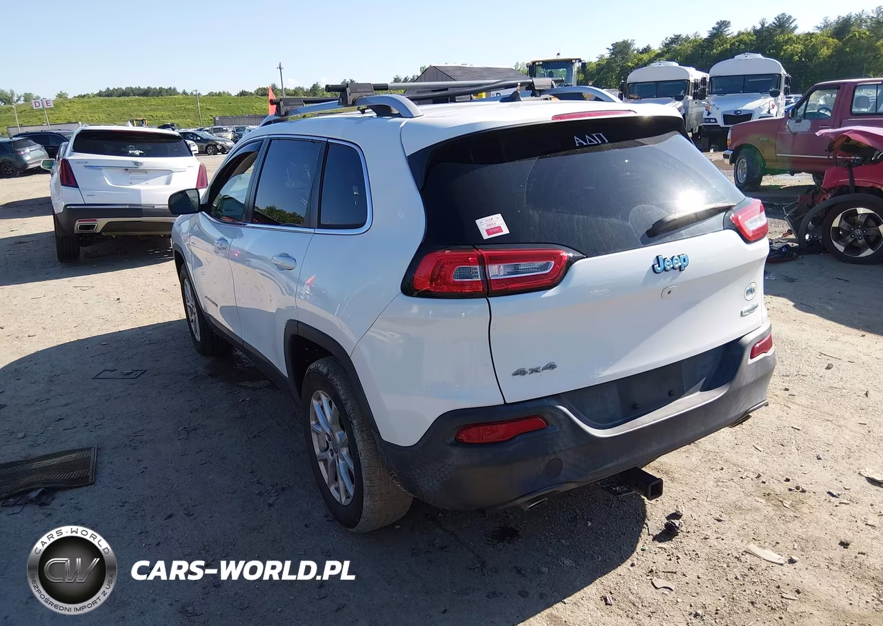 2014 Jeep Cherokee Latitude VIN:1C4PJMCS4EW184265 - 3