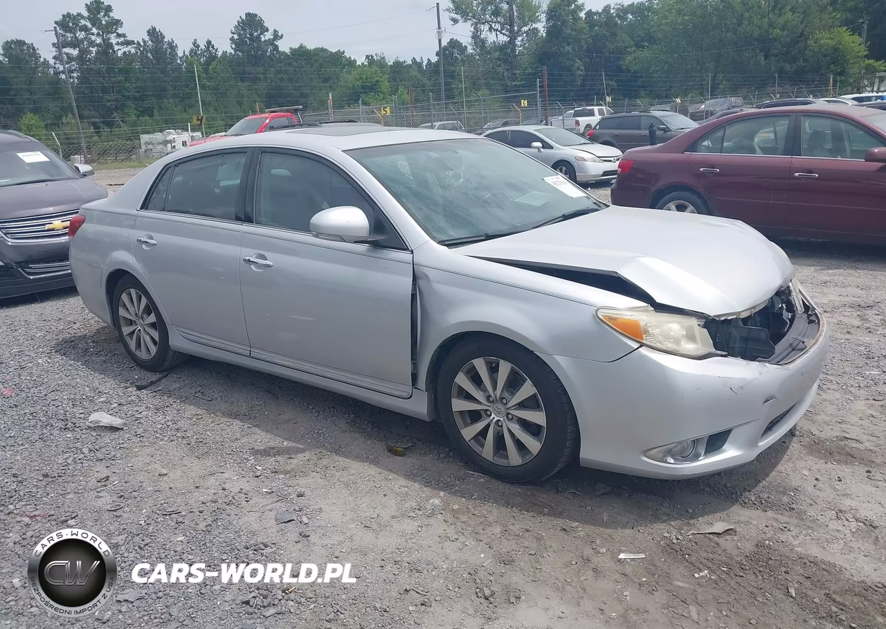 2011 Toyota Avalon Limited – zdjęcie 1 z 16