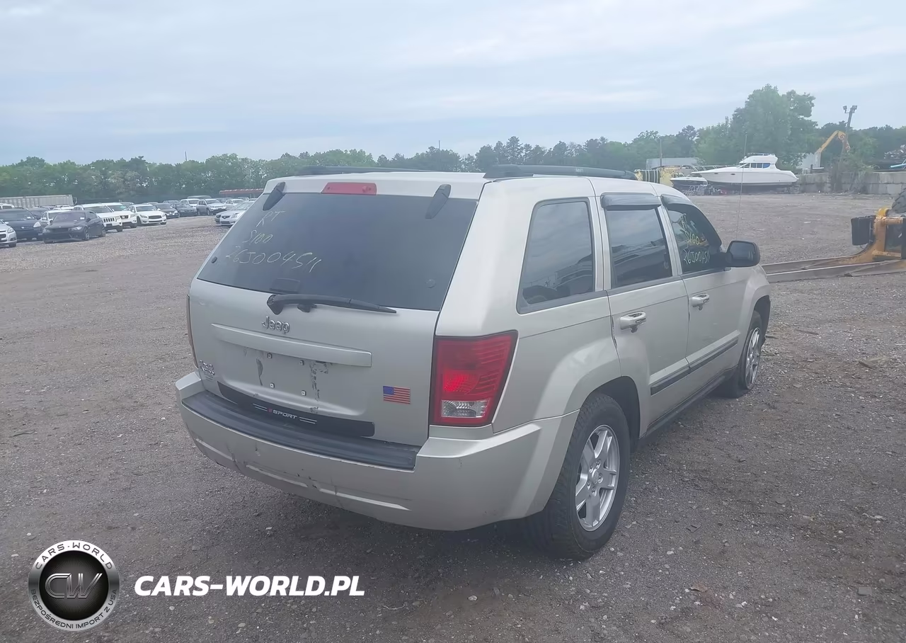 2007 Jeep Grand Cherokee Laredo VIN:1J8GR48K87C564708 - 4