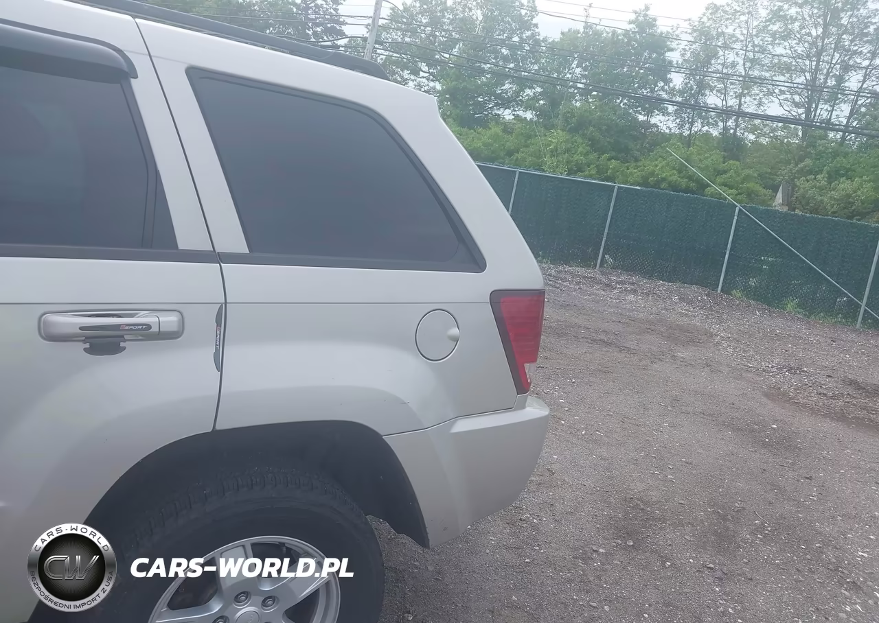 2007 Jeep Grand Cherokee Laredo VIN:1J8GR48K87C564708 - 6