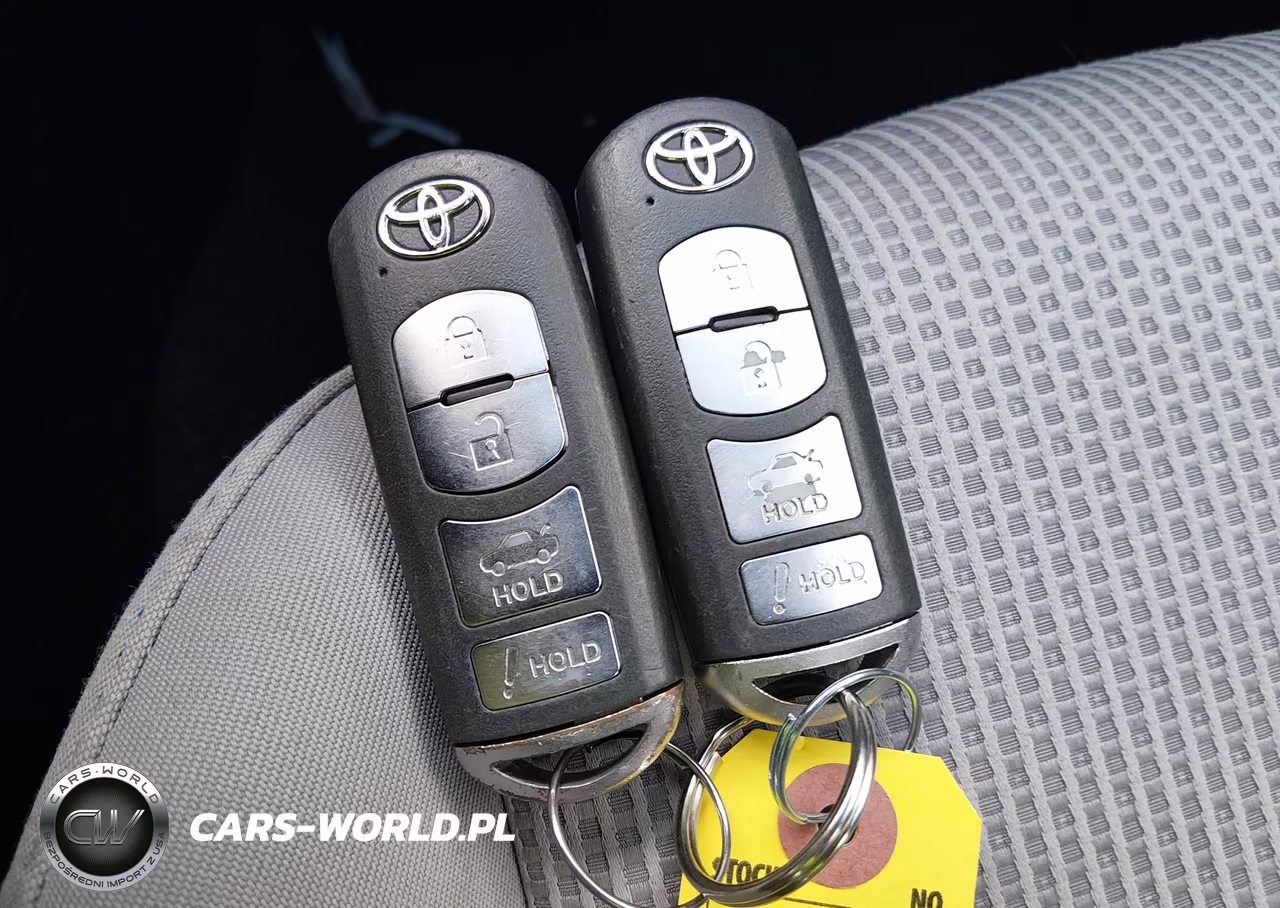 2019 Toyota Yaris L VIN:3MYDLBYV0KY506667 - 11