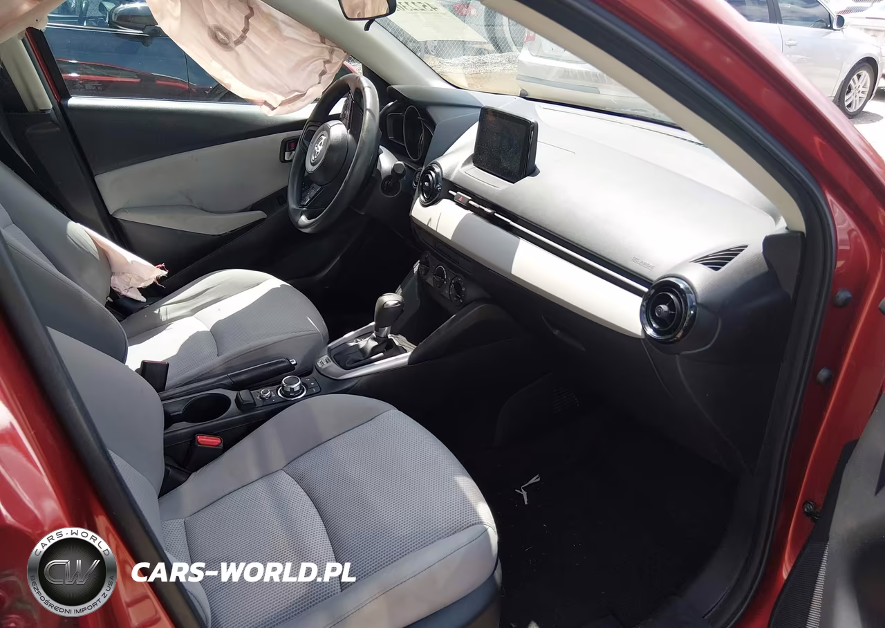 2019 Toyota Yaris L VIN:3MYDLBYV0KY506667 - 5
