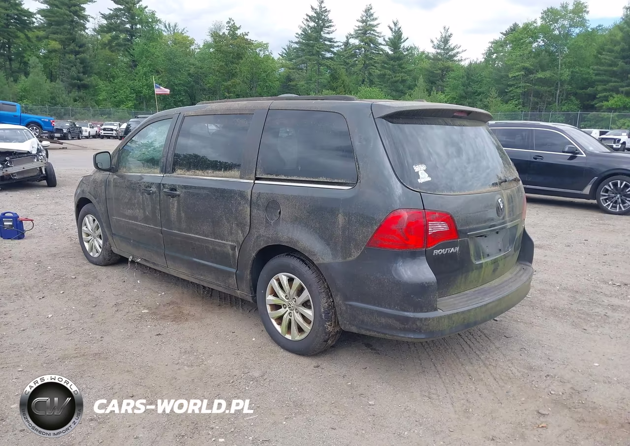 2012 Volkswagen Routan Se VIN:2C4RVABG8CR391756 - 3