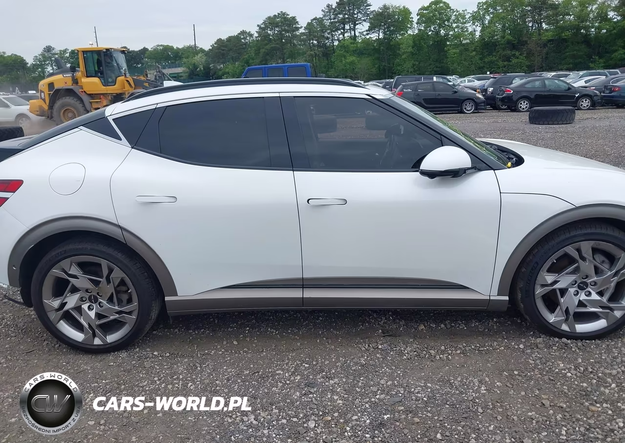 2023 Genesis Gv60 Performance Awd VIN:KMUKEDTB6PU009252 - 13