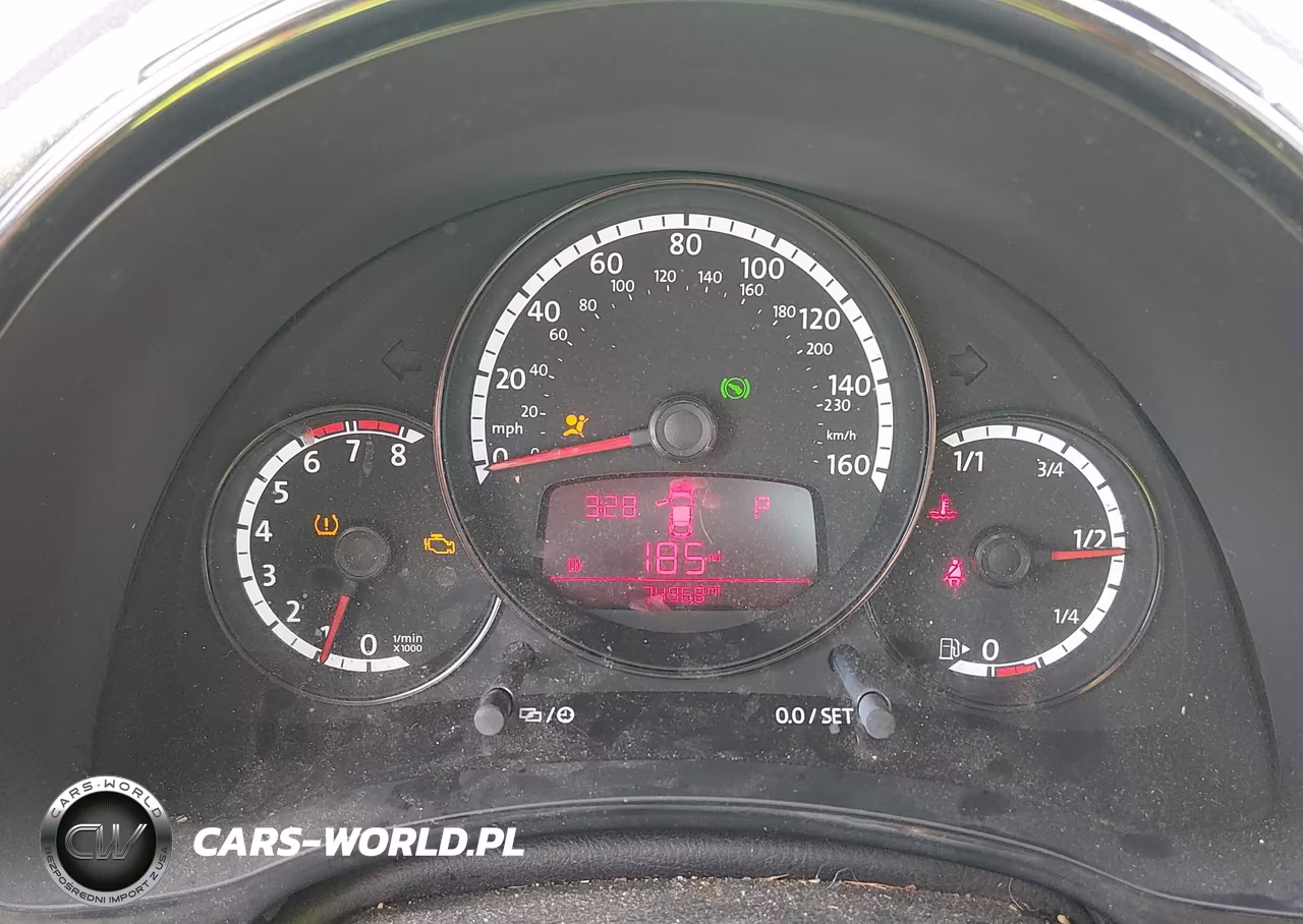 2014 Volkswagen Beetle 2.5L Entry VIN:3VWFP7AT8EM625206 - 7